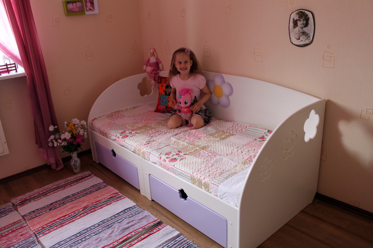 Кровати для девочек 8 лет