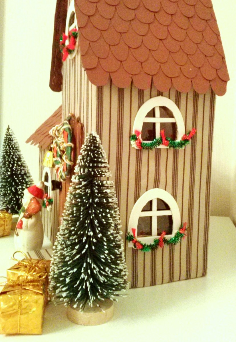 Новогодние картонные домики. Новогодний домик из потолочной плитки. Новогодний домик. Новогодний домик. Пряничный домик victoria sampler.