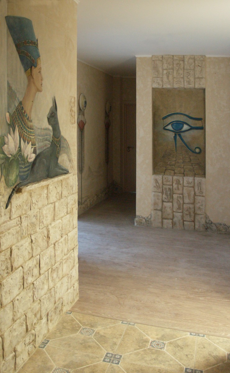 Коридор в египетском стиле