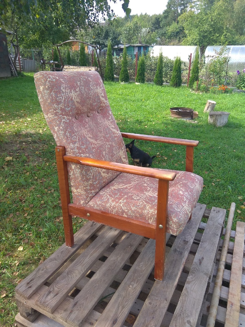 Старое новое кресло. Переделка старого кресла купленного на барахолке за5$. Ремонт в квартире закончен, отпуск прошел и снова хочется в бо... —Идеи ремонта