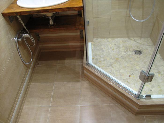 Вместо ванны поддон в ванной комнате. Душевая кабина система Adell Rondo 15160531 из стекла без поддона. Самодельные душевые кабины. Душевой поддон из плитки.