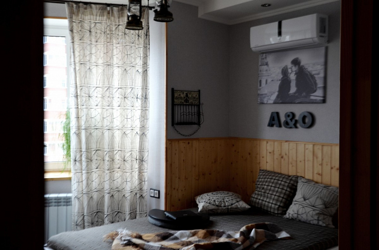 фото:Серо-бело-деревянное. Спальня.