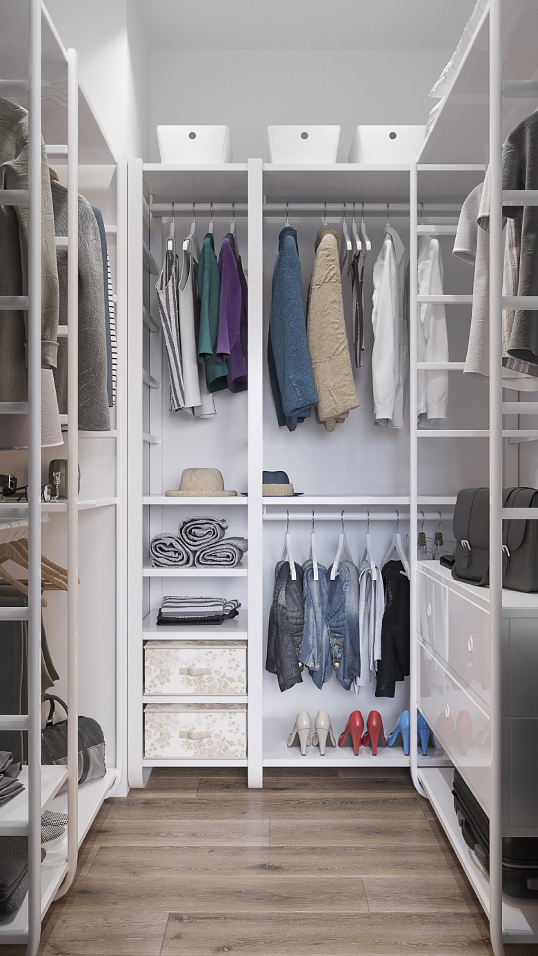 фото:Самым экономным решением для организации гардеробных шкафов является мебель IKEA, но в этом случае, габариты гардеробной лучше продумать заранее