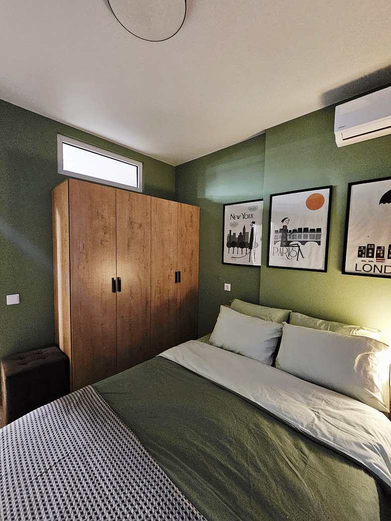 фото:Цвет стен в реальности ближе к оливковому